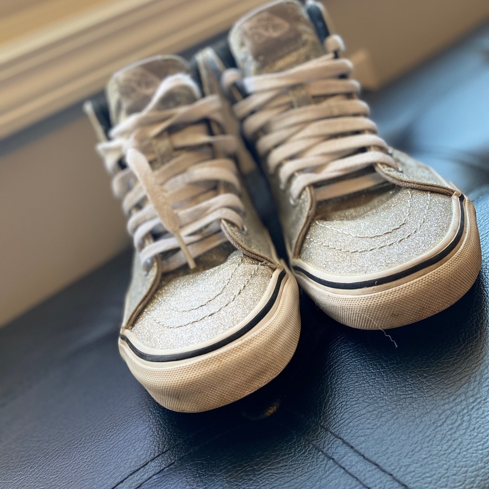Sparkly silver vans - Picture 3 of 5